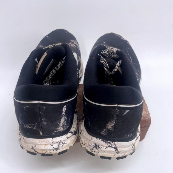 Brooks DNA Revel 5‎ Rare Running Shoes Black /White Marble Print Samples Size 9 main image 7